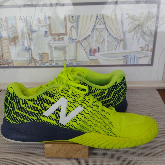 Men's New Balance "996v3" Tri-Color Training/Tennis Shoes. Size 9.5. Very Good. - Picture 4 of 11